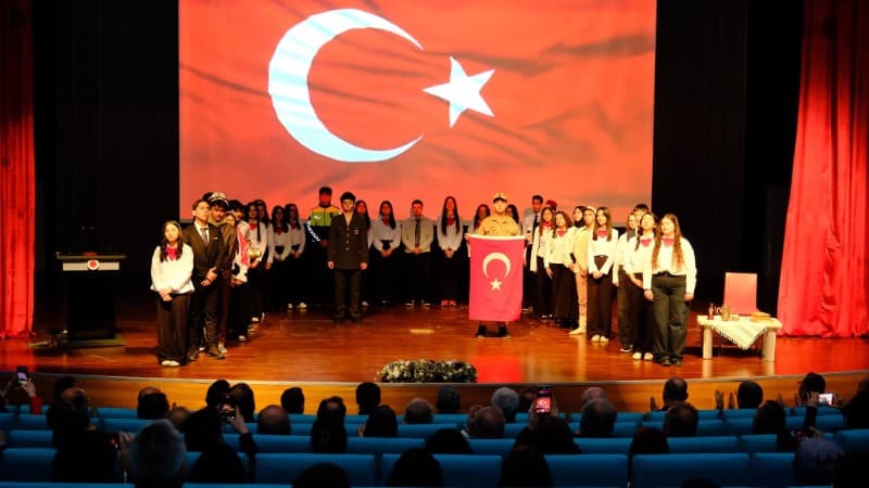 Yozgat'ta İstiklal Marşı'nın 105. Yılı: Oratoryo Sahnelendi, Panel Yapıldı