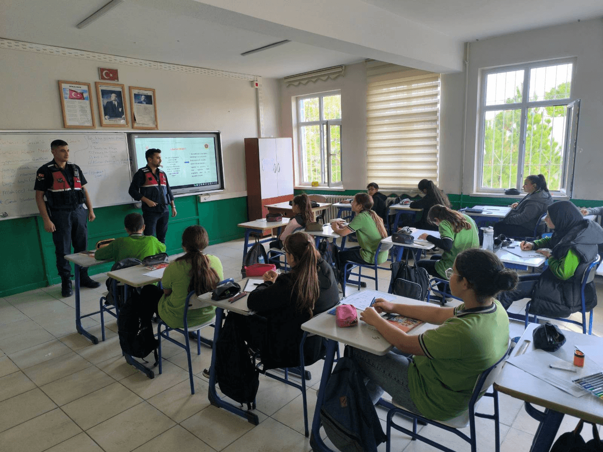 Yozgat'ta Öğrencilere Siber Güvenlik Eğitimi Verildi