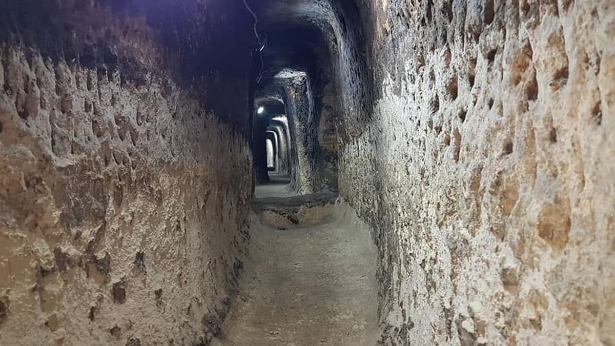 Yenifakılı: Toprak Altında Şehir, Üstünde Hububat