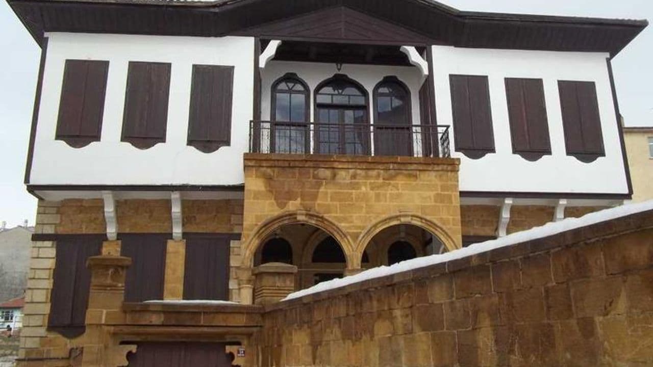 Karslıoğlu Konağı: Atatürk'ün Yozgat'taki Misafirhanesi