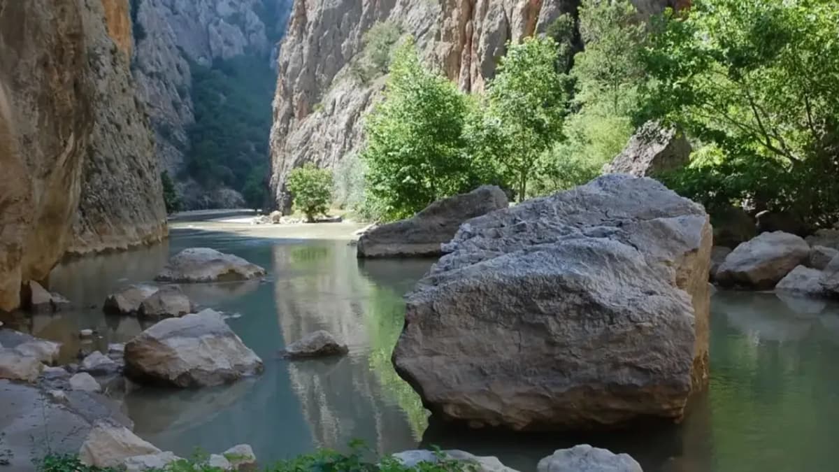 Kazankaya Kanyonu: Kızılırmak'ın Yozgat'a Kazıdığı Şaheser